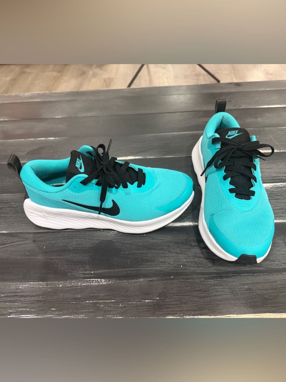 Nike Teal Running Sneakers with Black Details Mens Size 7.5